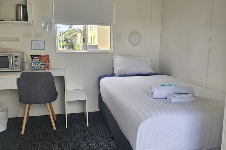 Room 10 of 37