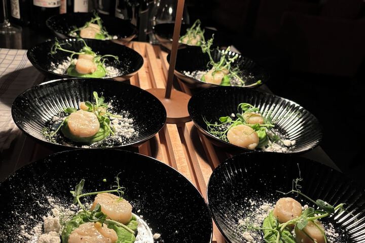 Dining 55 of 90