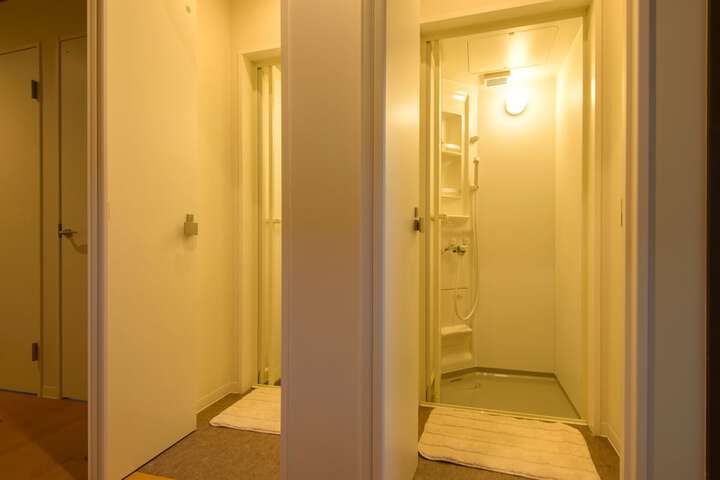 Room 35 of 49