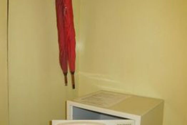 Room 50 of 95