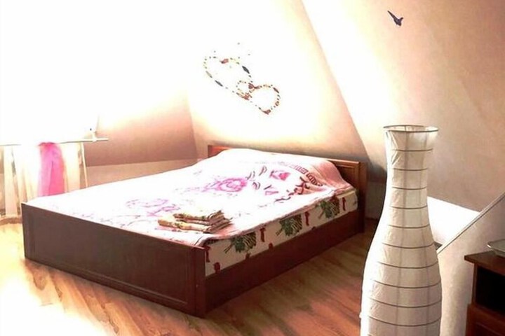 Room 15 of 46