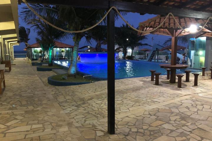 Pool 14 of 53