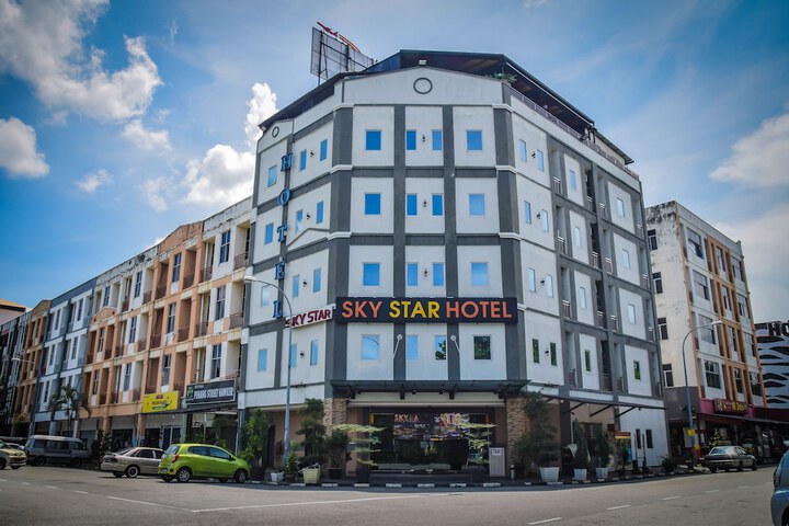 Exterior of Sky Star Hotel at KLIA KLIA2