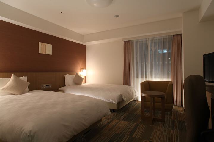 Room 11 of 53