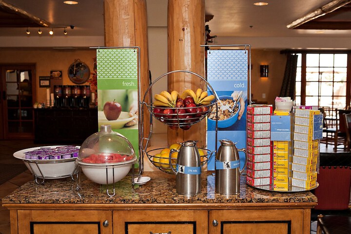 Breakfast/Coffee Service 46 of 69