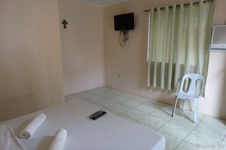 Room 8 of 42