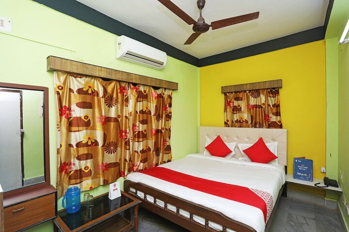 Room 9 of 20