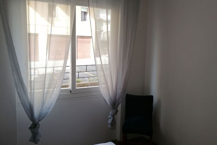 Room 35 of 38