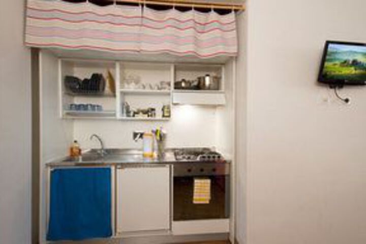 Room 33 of 41