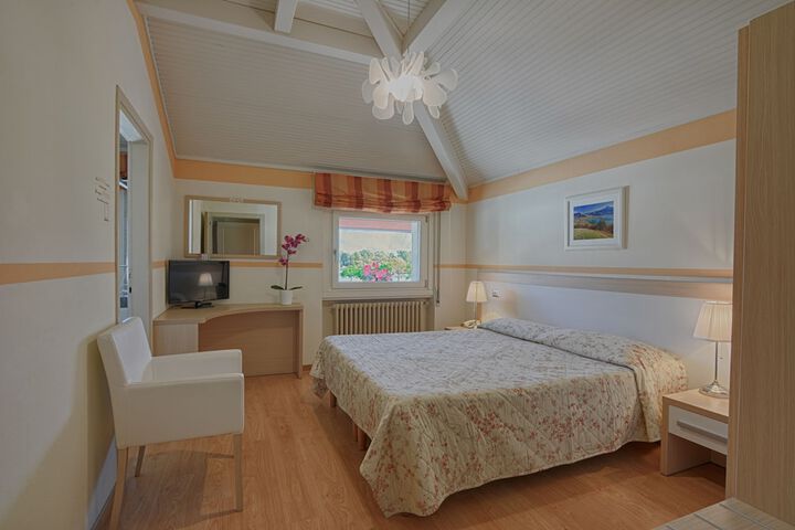Room 14 of 47