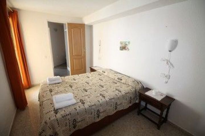 Room 12 of 23