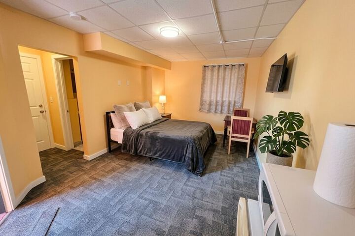 Room 7 of 52