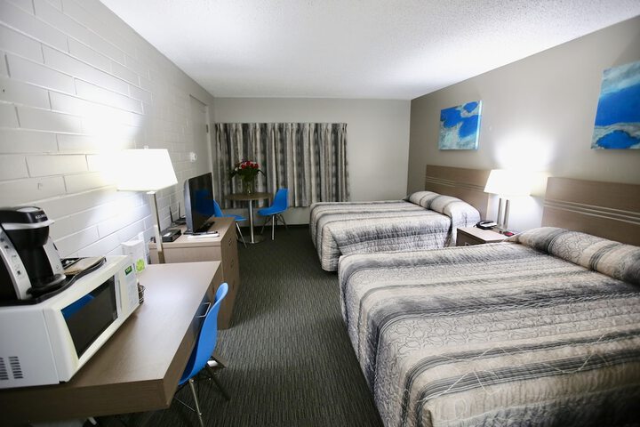 Room 27 of 60