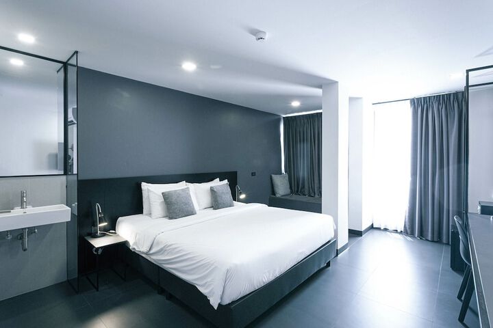 Room 11 of 82