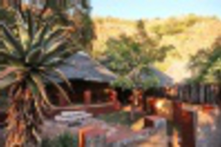 Hotel 4 of 792