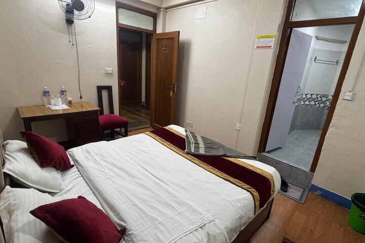 Room 22 of 61