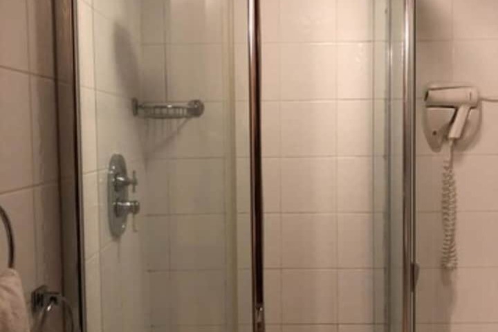 Room 37 of 47
