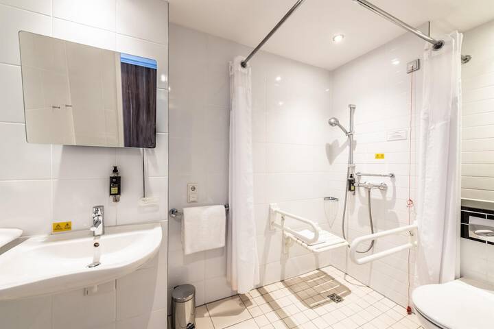 Clean Restrooms