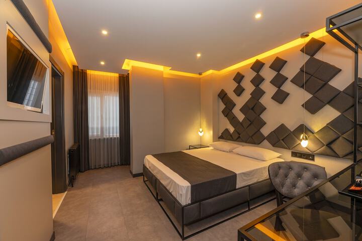 Room 17 of 49