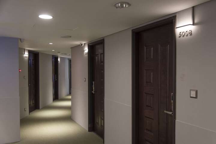 Ballroom/Hall 32 of 38