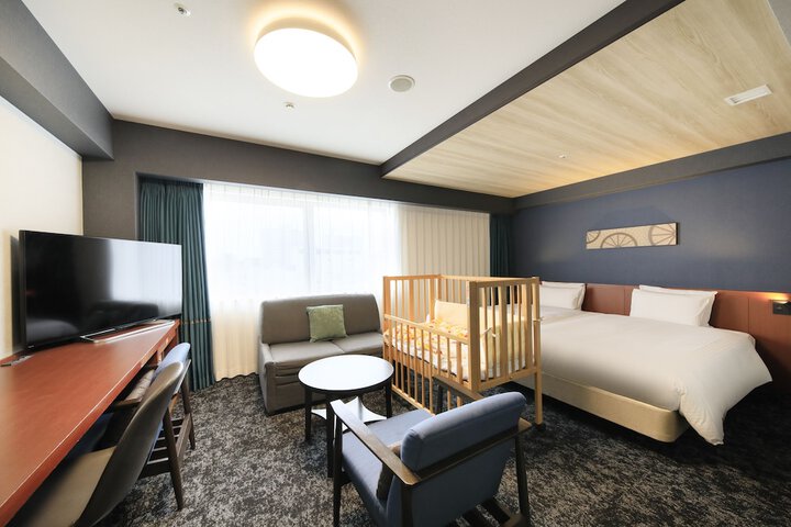 Room 15 of 43