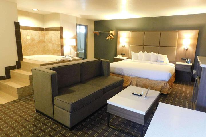 Standard | King Bed (17 of 64)