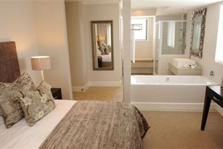 Room 14 of 39