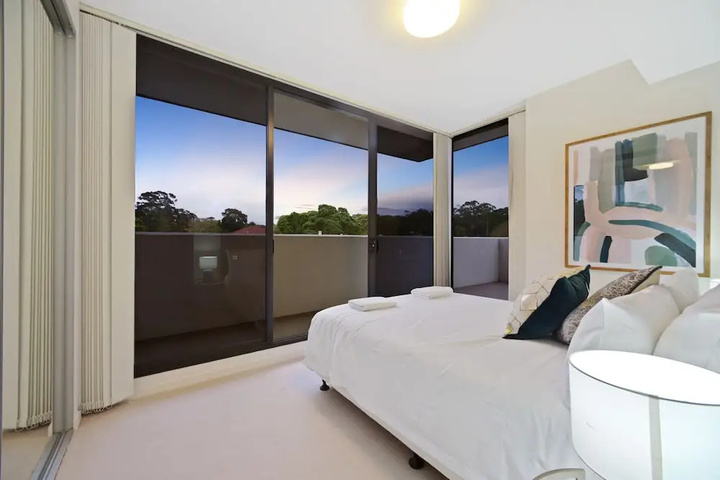 Room 2 of 9