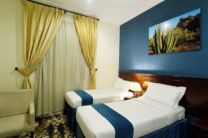 Room 2 of 5