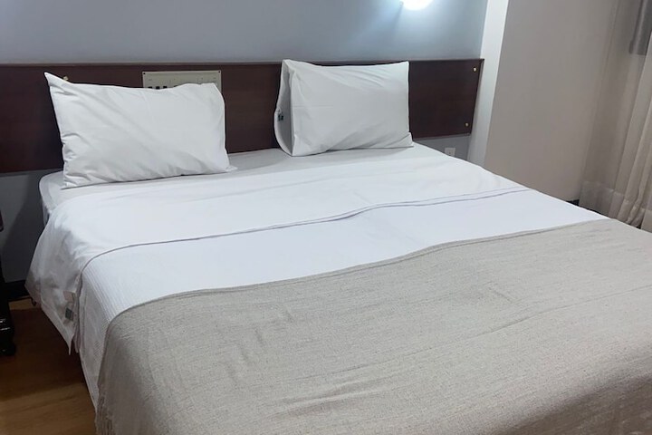 Room 14 of 35