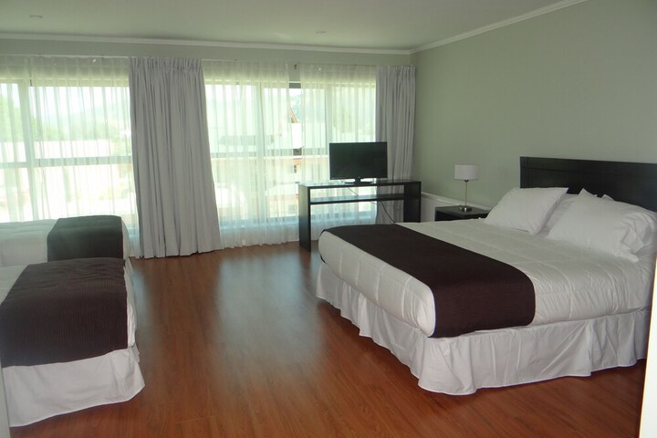 Room 9 of 69