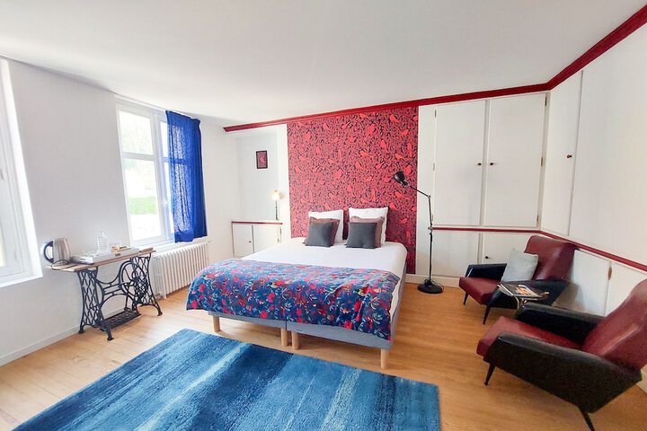 Room 10 of 20