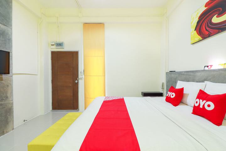 Room 10 of 29