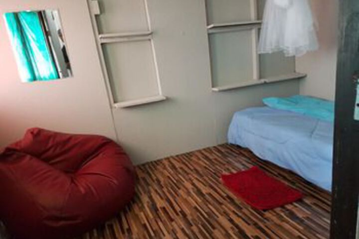 Room 36 of 43
