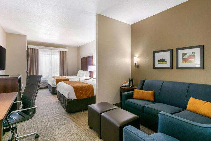 Suite (2 of 16)