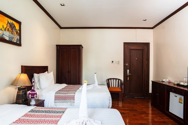 Room 30 of 156