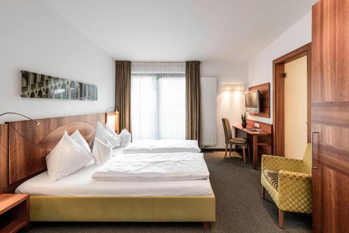 General 44 of 50