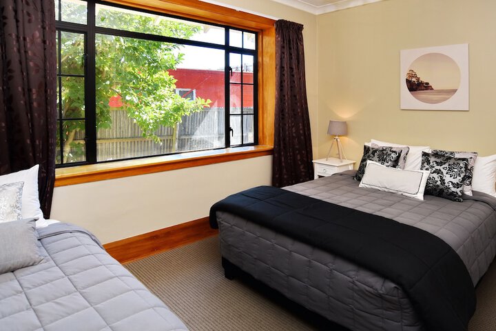 Room 2 of 56