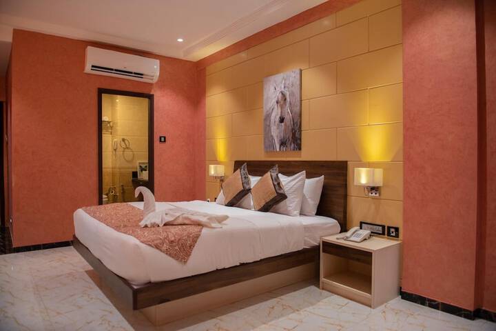 Room 13 of 31