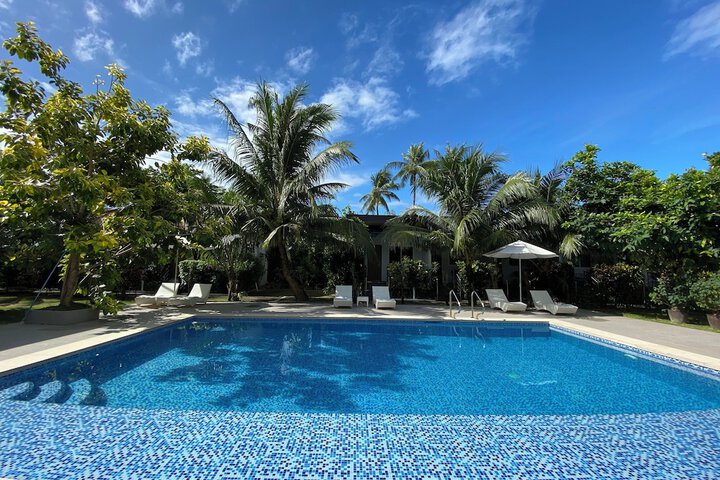Pool 33 of 67