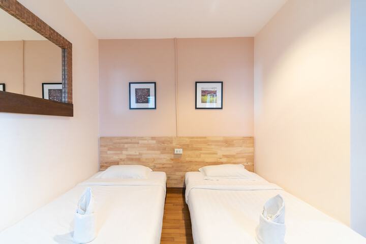 Room 26 of 59