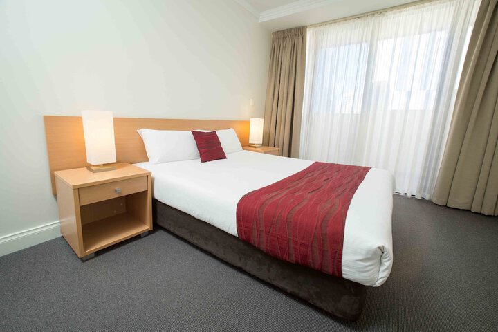 Room 6 of 38
