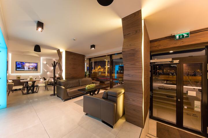 Lobby Entry