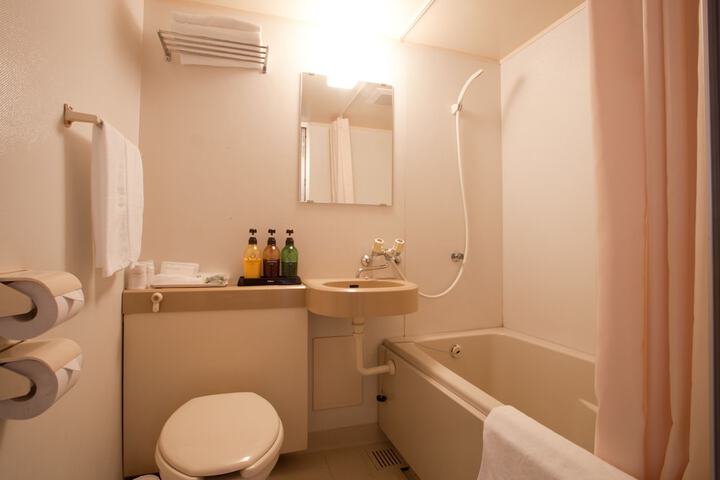 Room 7 of 31