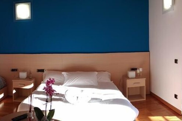 Room 7 of 35