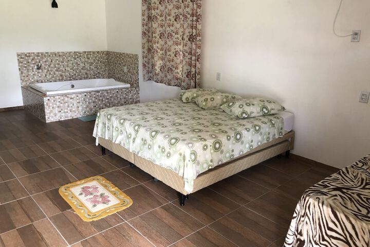 Room 6 of 21