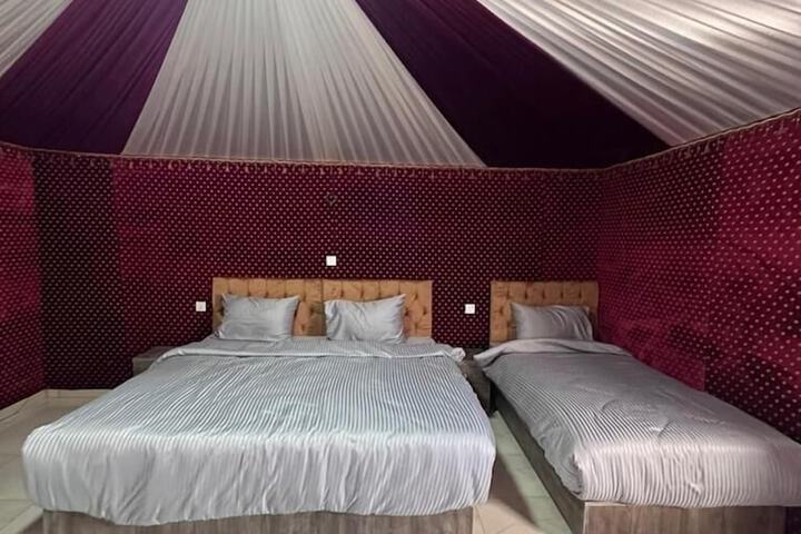 Room 16 of 38
