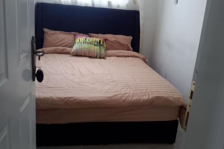 Room 4 of 14