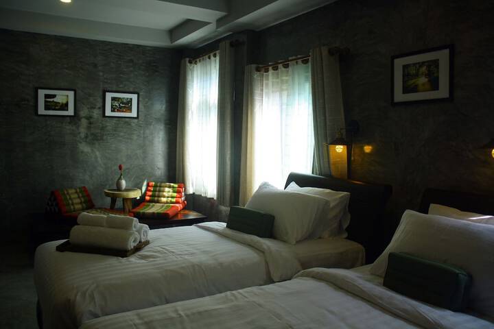 Room 12 of 88