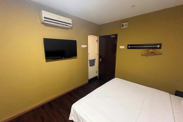 Room 11 of 88